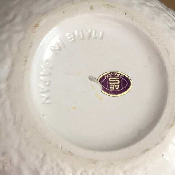 Vintage AES Japan Ceramic Ivory Shell Design Garden Beach Watering Can - Picture 4 of 5